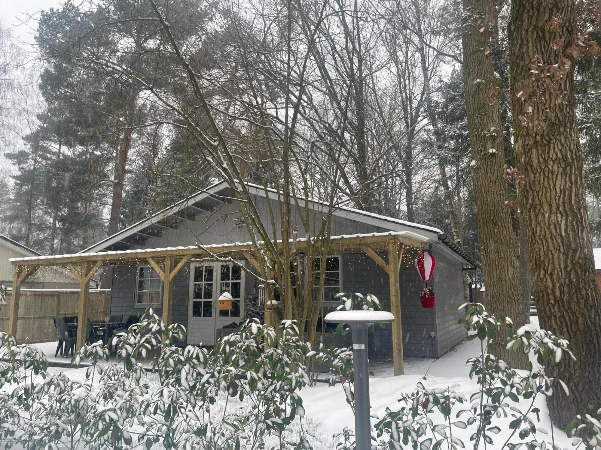 Chalet Sint-Hubertus Du Bois Zutendaal Exterior foto